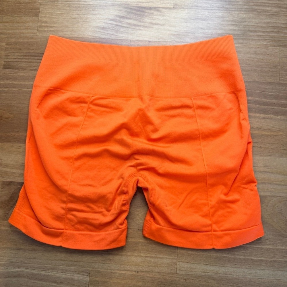 Freesought Seamless High Waist Biker Shorts Orange Size Large